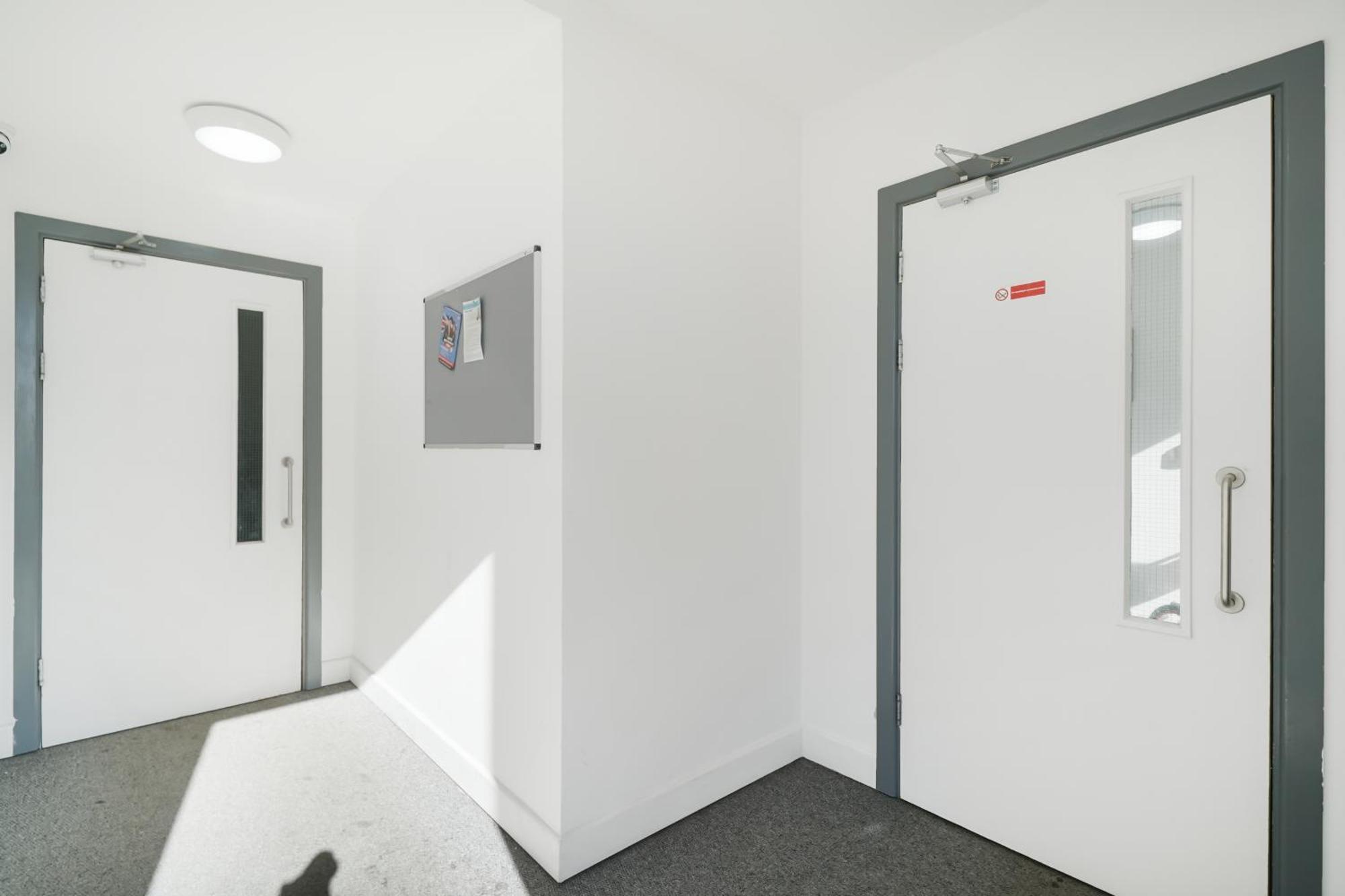 One And Two Bed Apartments Slough Near Heathrow Colnbrook Eksteriør bilde