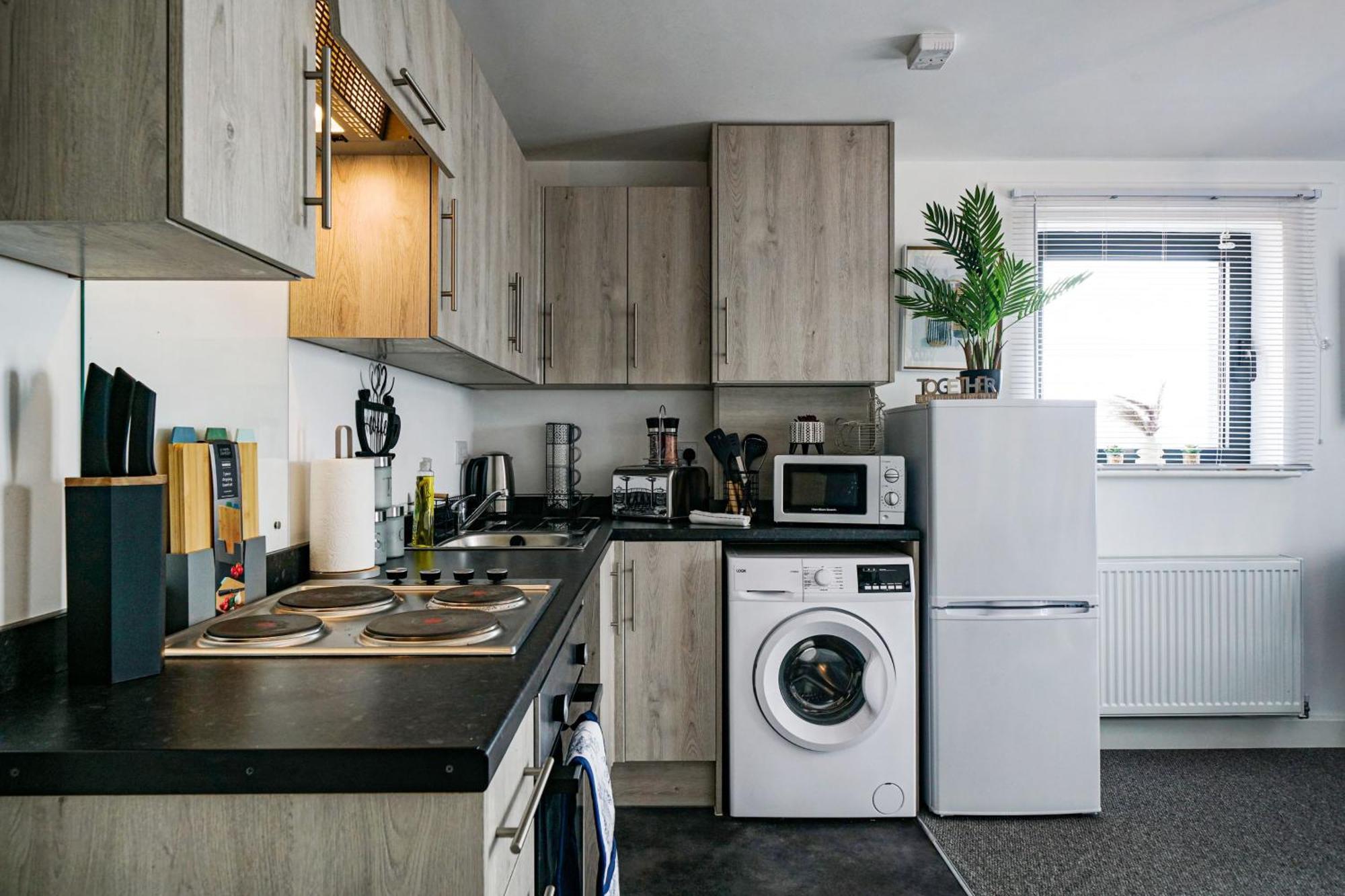 One And Two Bed Apartments Slough Near Heathrow Colnbrook Eksteriør bilde