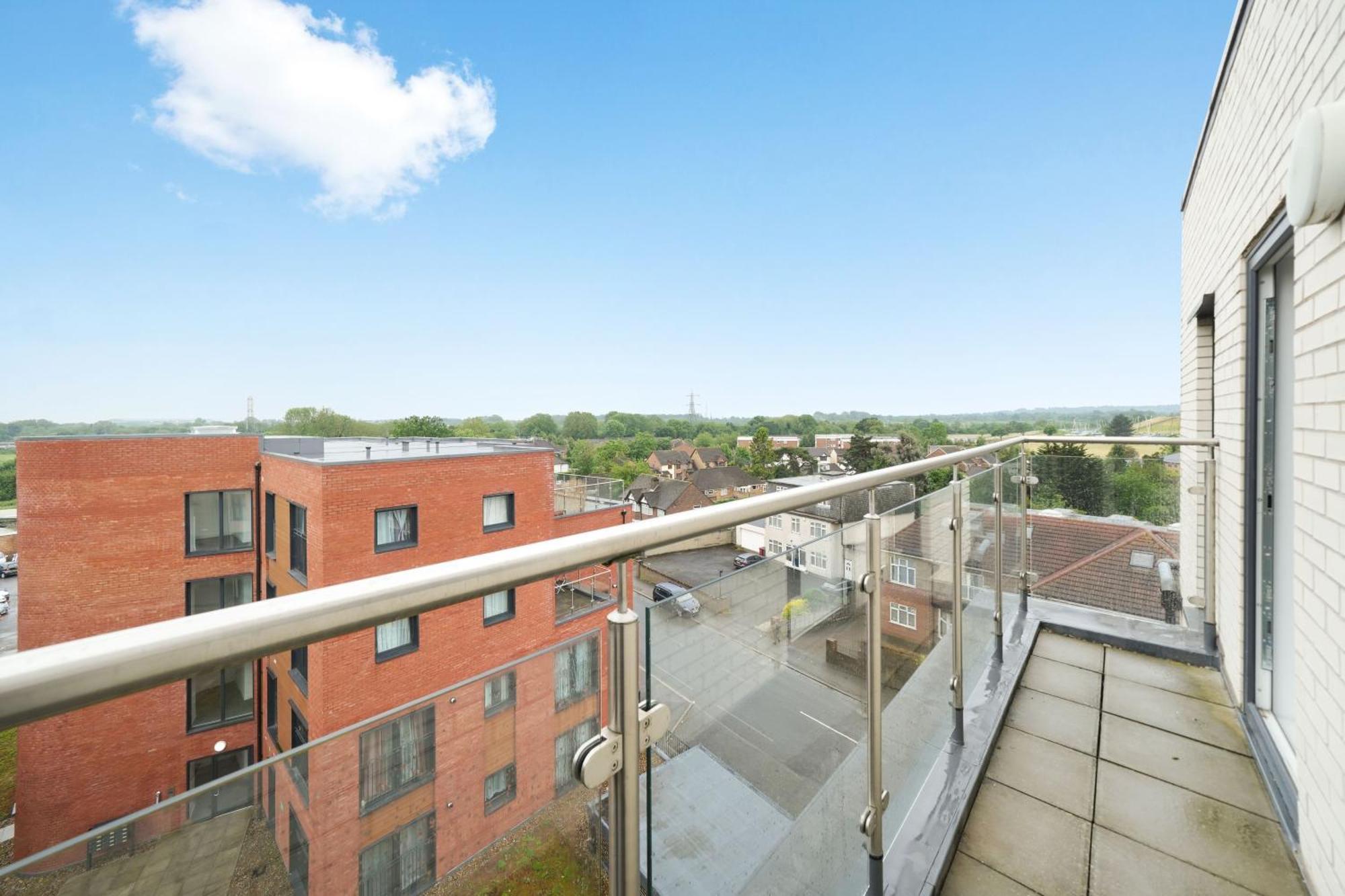 One And Two Bed Apartments Slough Near Heathrow Colnbrook Eksteriør bilde