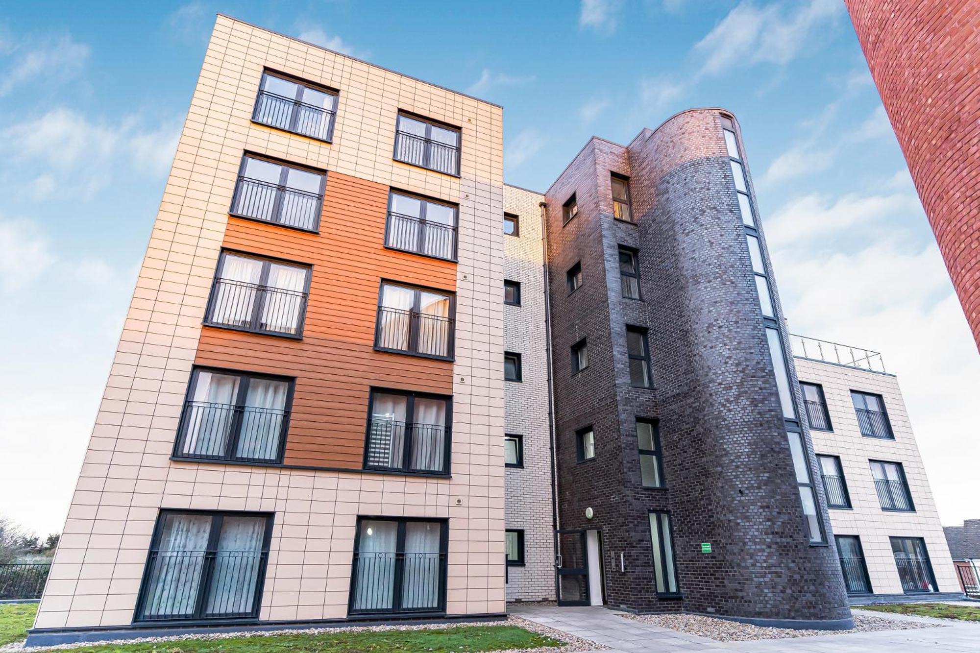 One And Two Bed Apartments Slough Near Heathrow Colnbrook Eksteriør bilde